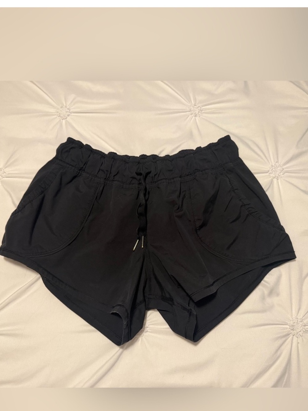 black lululemon athletic shorts